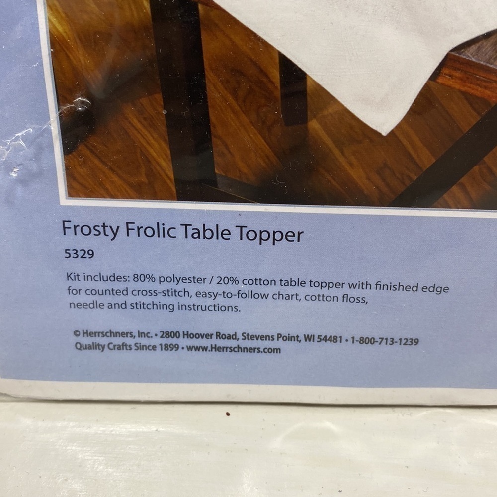 NWT Nob hill linens needlepoint table topper​​​​​​​​​​​​​​​ - Picture 3 of 5